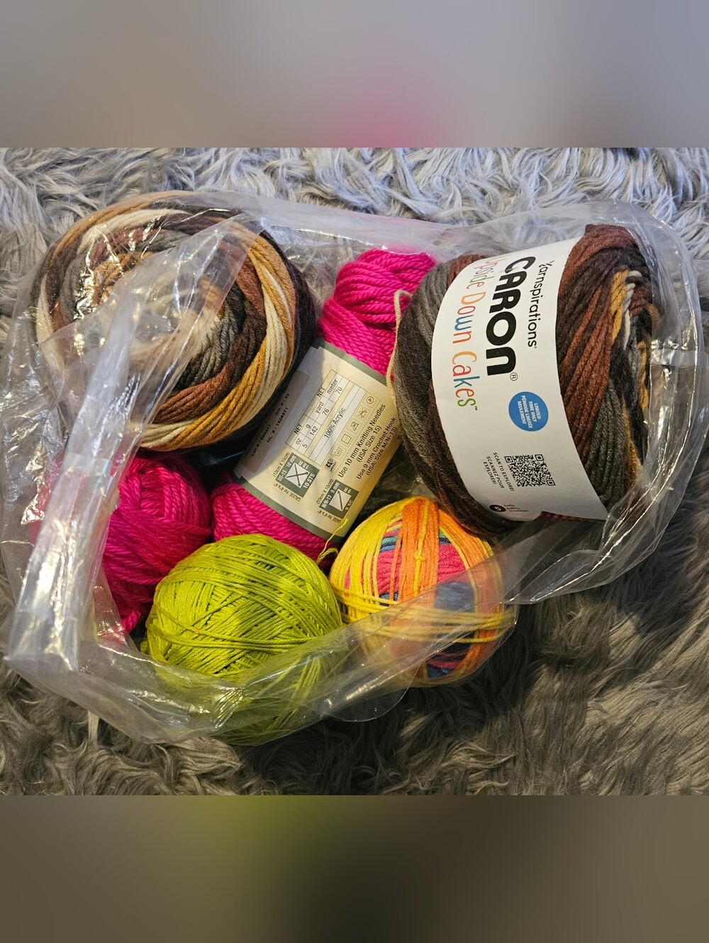 Yarn Bundle - Picture 2 of 12